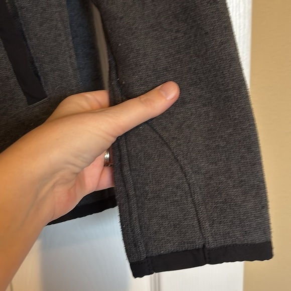 Lululemon Its Fleecing Cold women’s gray pullover hoodie size 6 - Picture 4 of 8